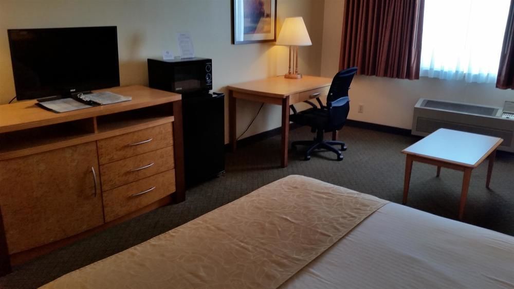 Boarders Inn & Suites By Cobblestone Hotels Superior Eksteriør billede