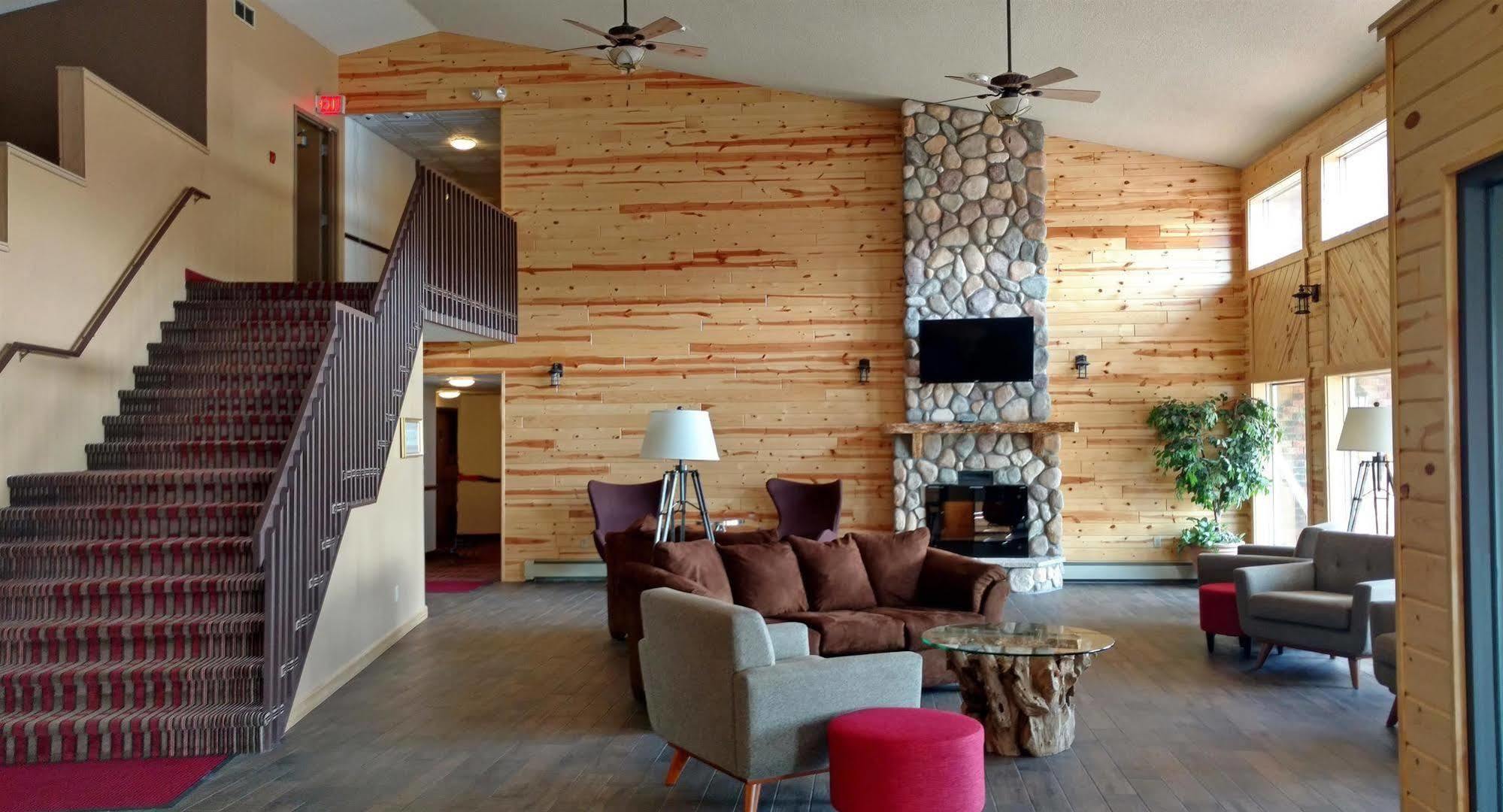 Boarders Inn & Suites By Cobblestone Hotels Superior Eksteriør billede