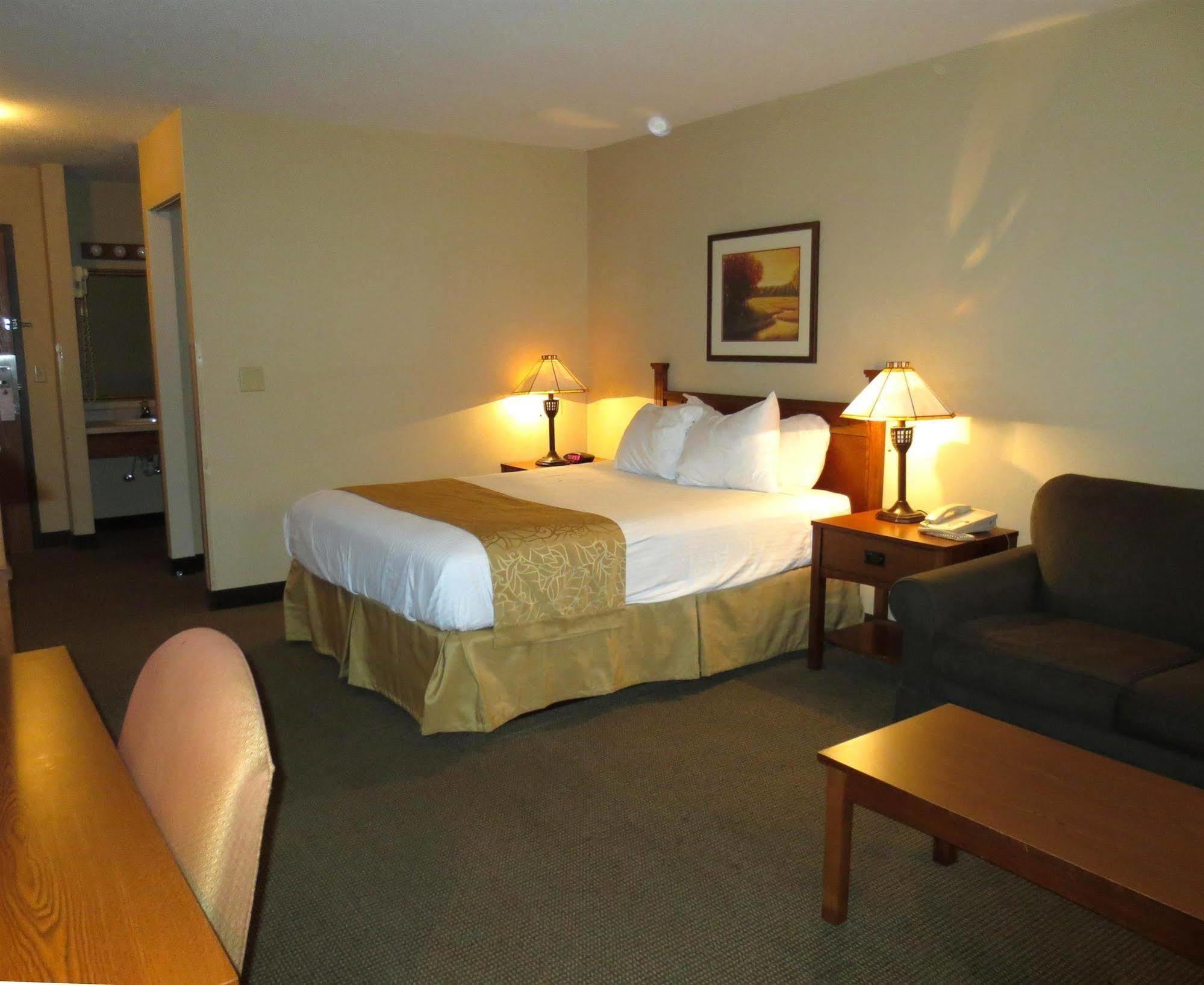 Boarders Inn & Suites By Cobblestone Hotels Superior Eksteriør billede