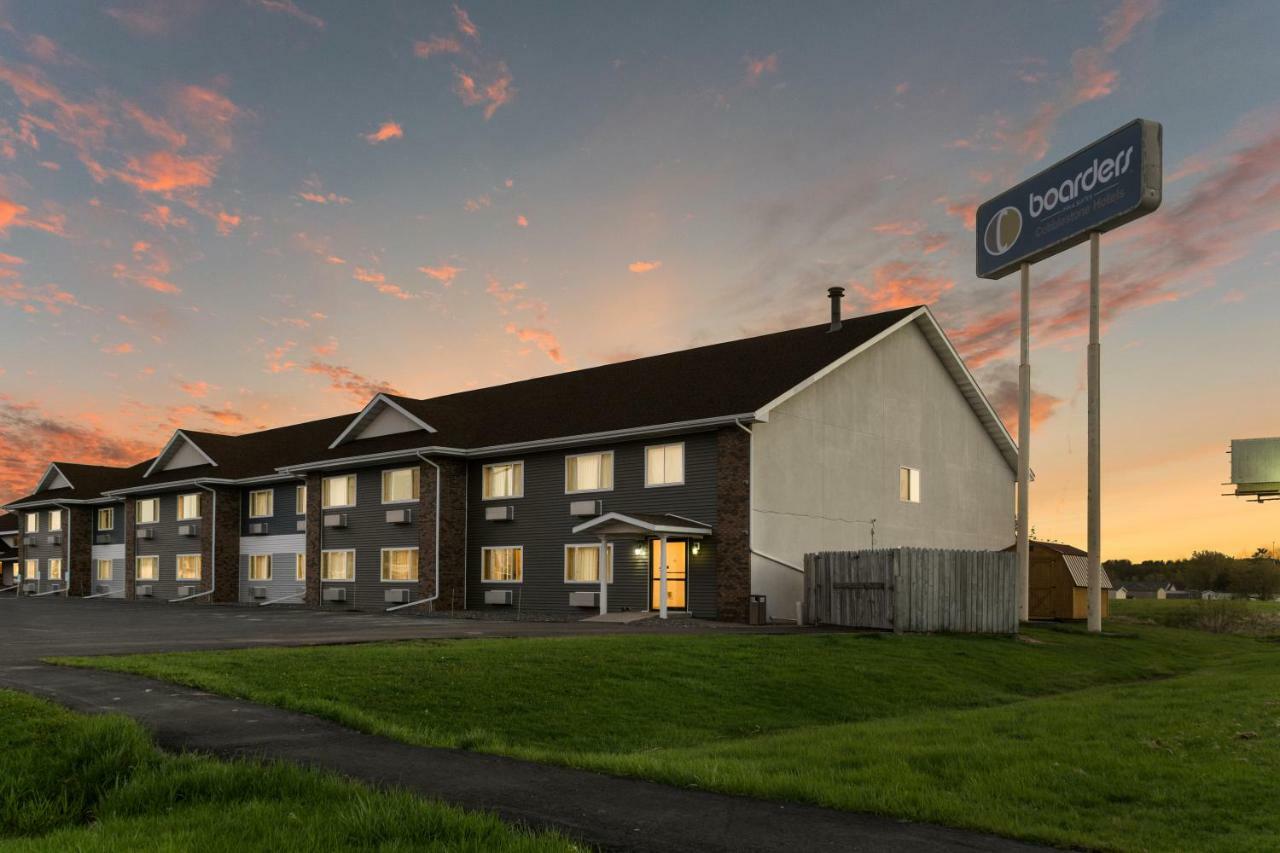 Boarders Inn & Suites By Cobblestone Hotels Superior Eksteriør billede