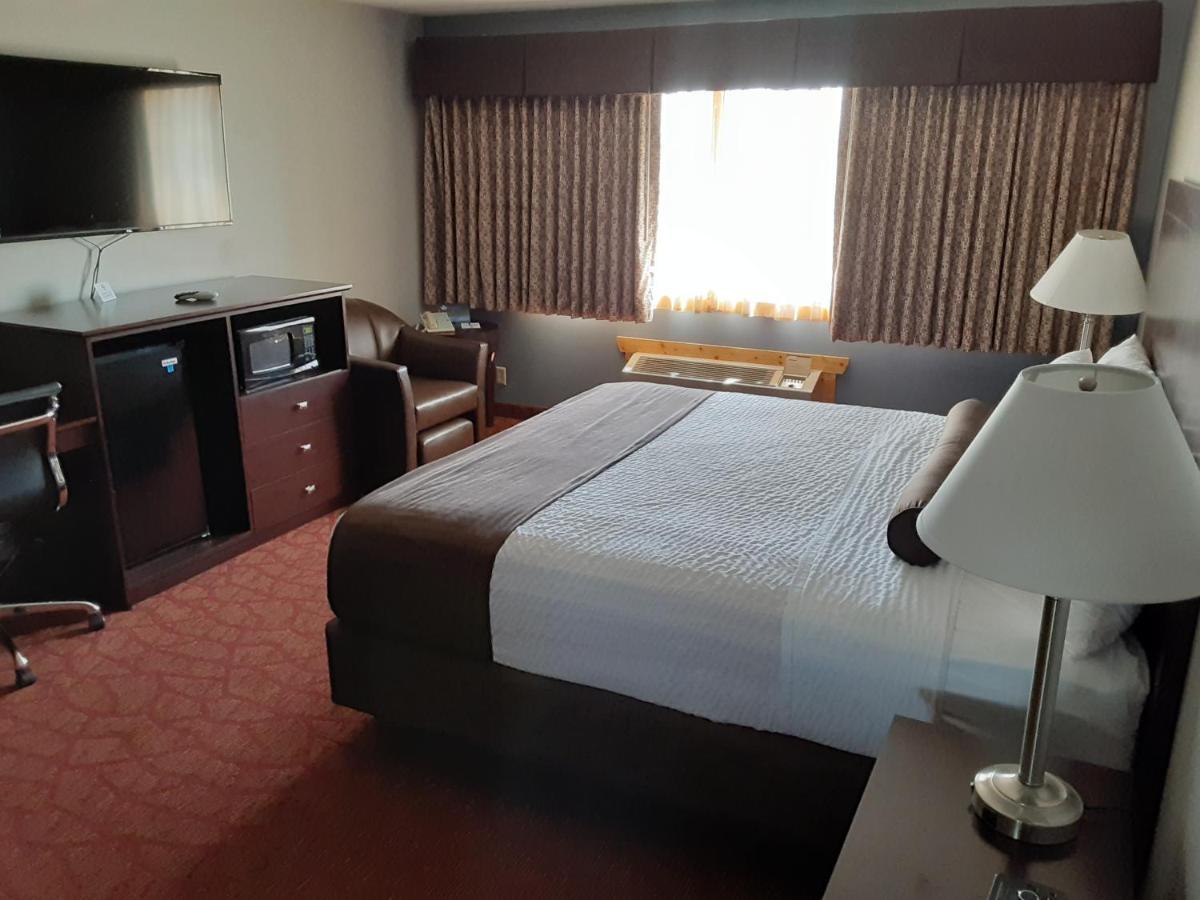 Boarders Inn & Suites By Cobblestone Hotels Superior Eksteriør billede